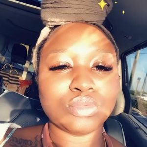 Meet your Posher, Kris ann